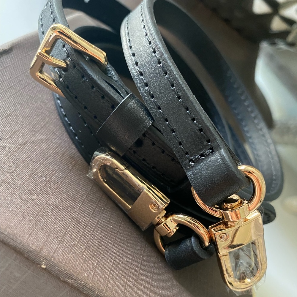 New- Leather Crossbody Strap